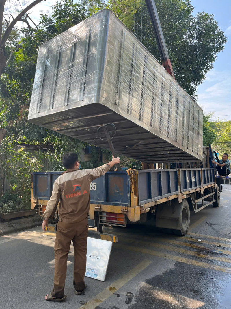 Đơn vị bán bể nước ngầm inox 4000l