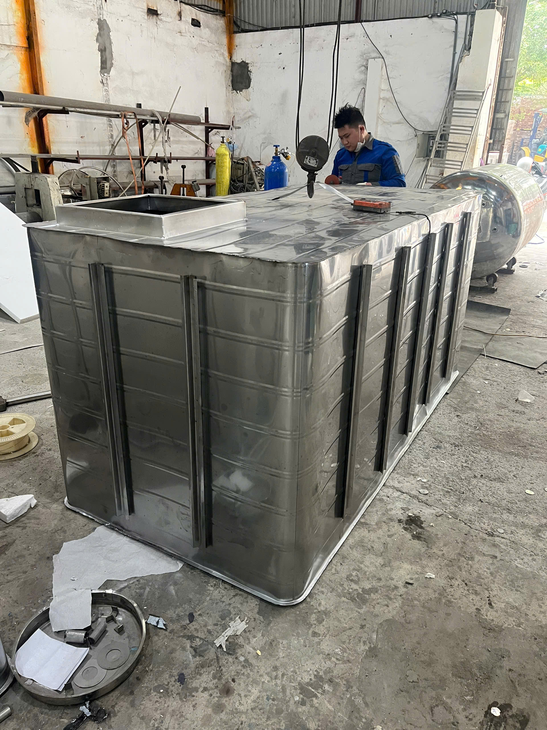 Đơn vị bán bồn nước 1000 lít inox uy tín tại Hà Nội