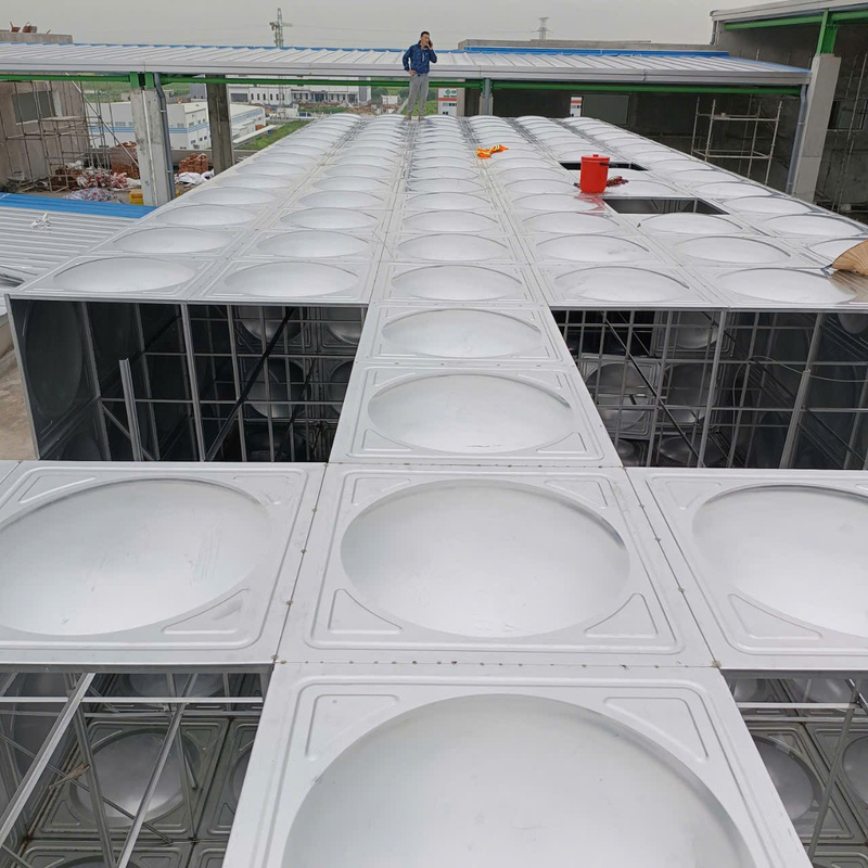 Có nên dùng bồn nước lắp ghép inox không